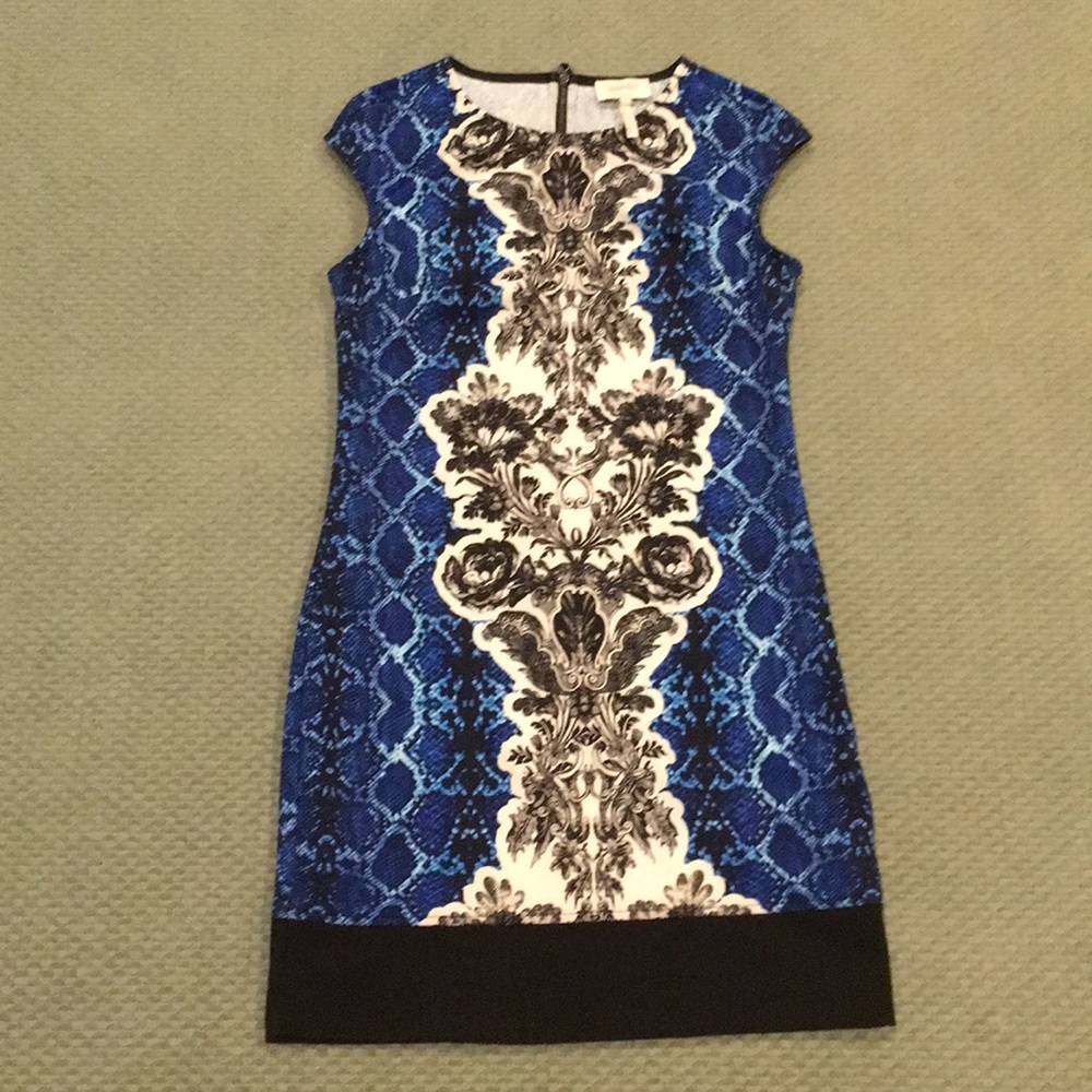 Size 4 laundry by Shelli Segal dress